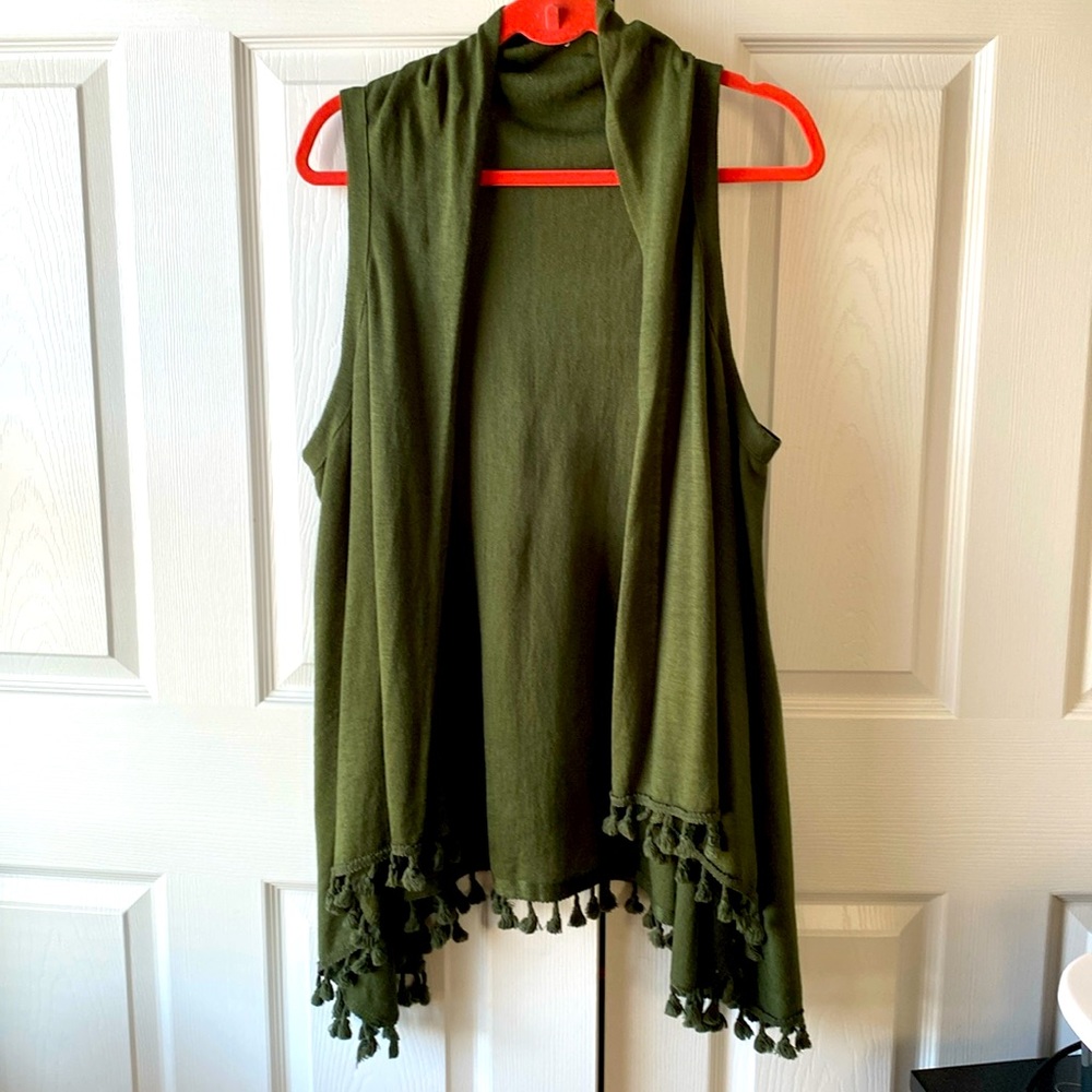 Anna Lane tassel vest